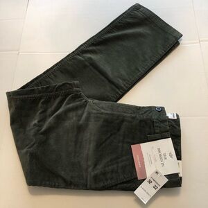 NWT Dockers The Broken In Washed Khaki Corduroy Pants Green Mens  Size 32x32